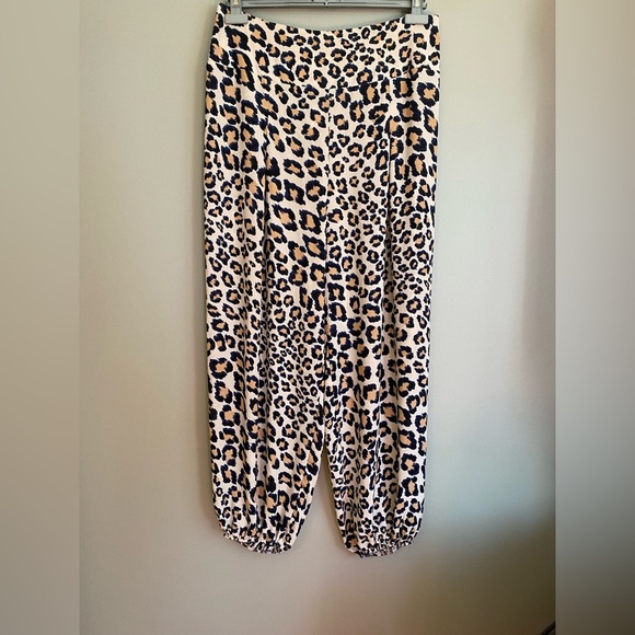 Victoria's Secret Leopard Print Pajama Set - Picture 8 of 14
